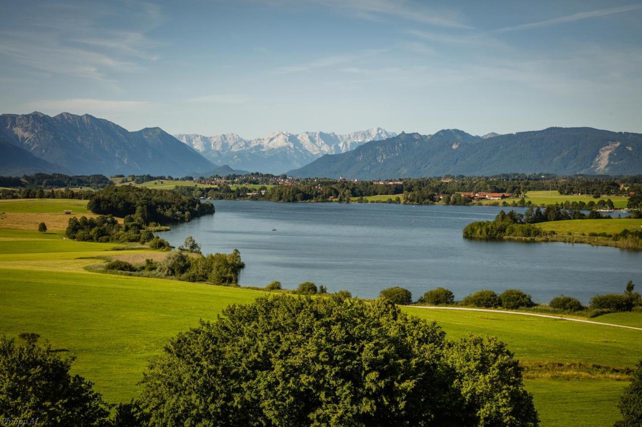 Hotel Alpspitz B&B Грайнау Экстерьер фото