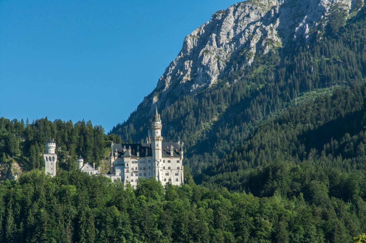 Hotel Alpspitz B&B Грайнау Экстерьер фото