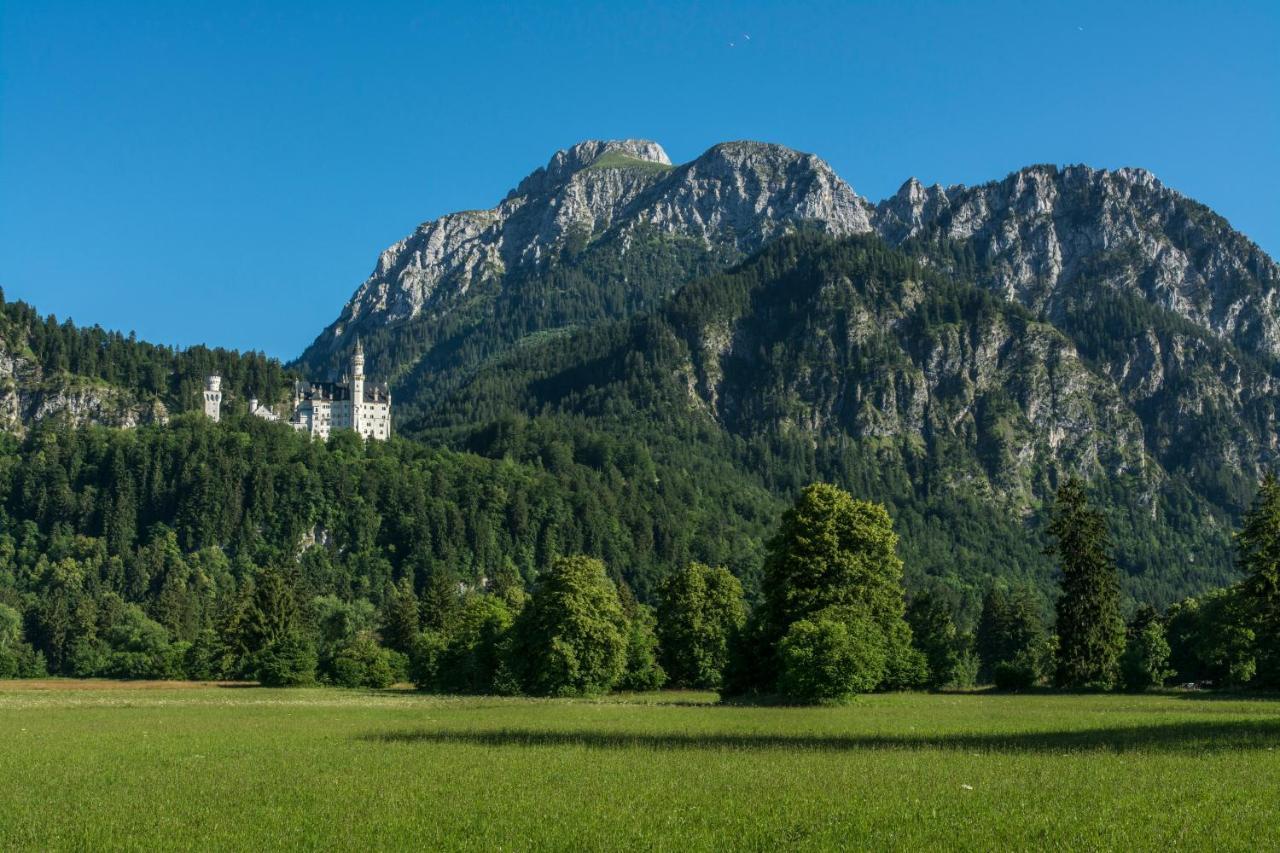 Hotel Alpspitz B&B Грайнау Экстерьер фото