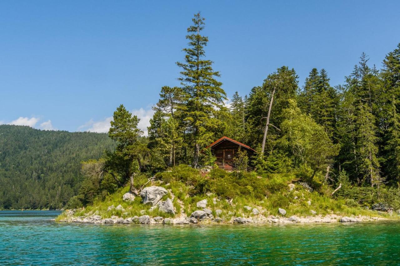 Hotel Alpspitz B&B Грайнау Экстерьер фото